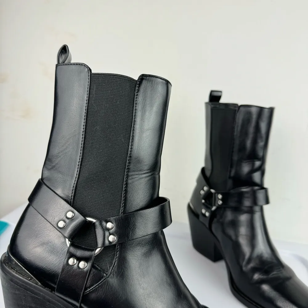 Urban Outfitters Lola Square Toe Harness Boots Sz 9 Black Western Biker - Image 8