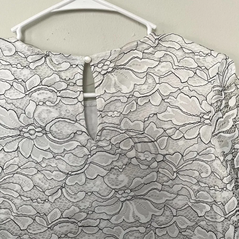 Floral white and black long sleeved shirt blouse comfortable crewneck light - Image 5