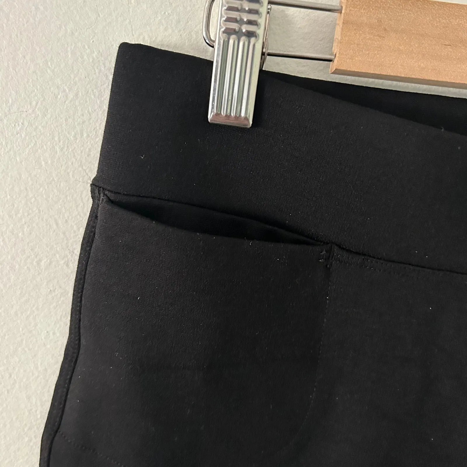 American Giant Women's Ponte Kick Flare Black High Waist Pant Legging 8 NWOT - Image 4