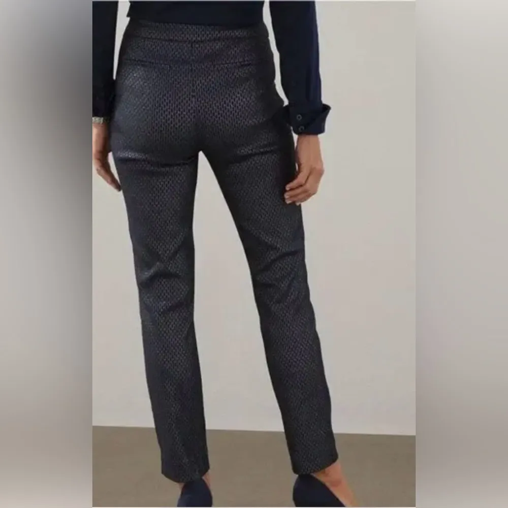 NWT, Chico's SO SLIMMING 360 Brigitte Deco Oval Ankle Pants - Image 2