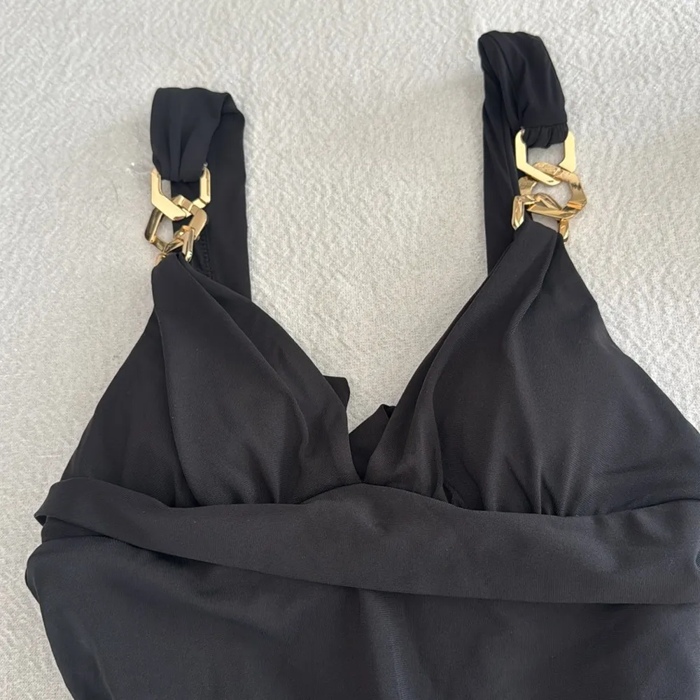 Robin Piccone JANE V PLUNGE ONE PIECE, Size 4, $186 - Image 8