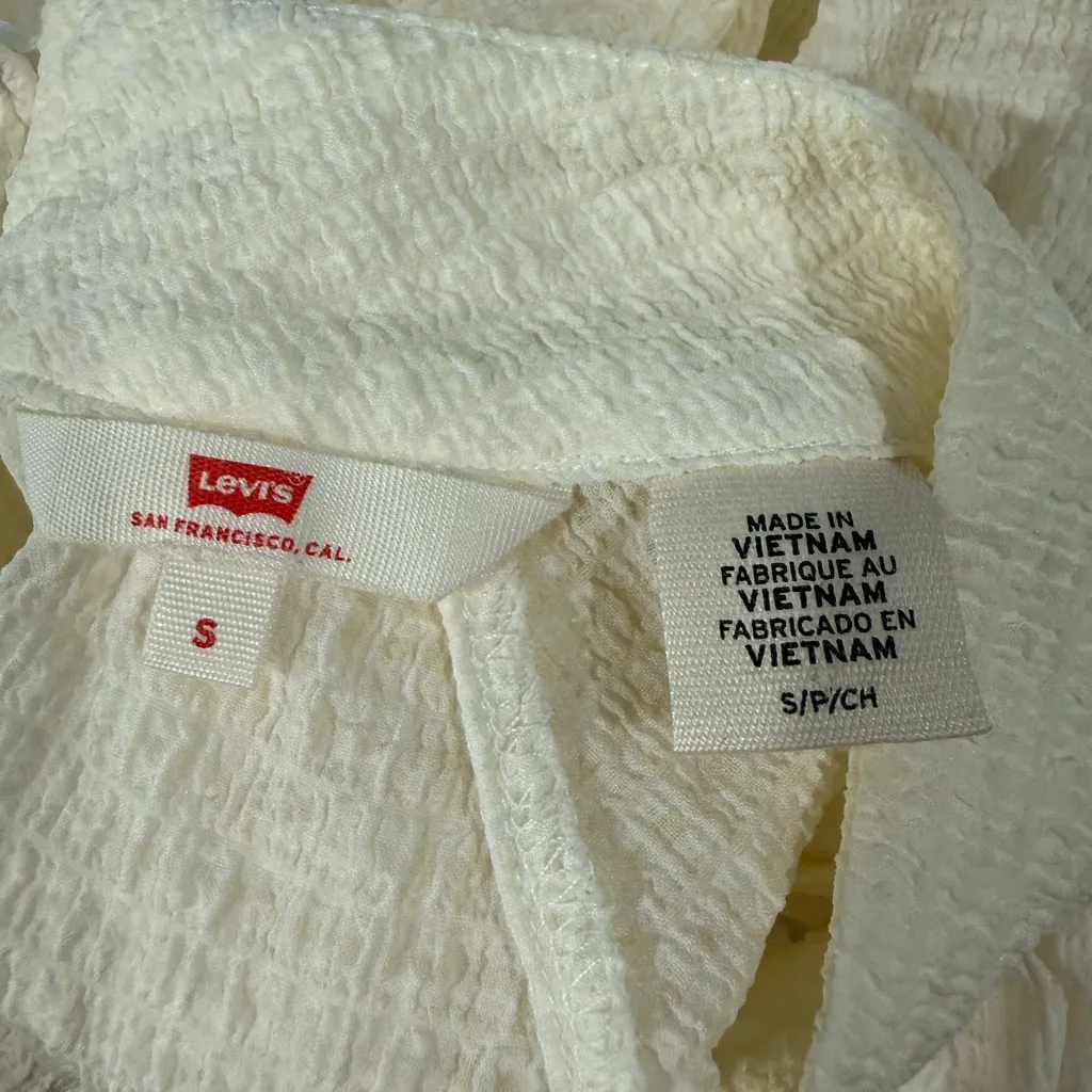 Levi's Cream Textured Women's Blouse - Image 2