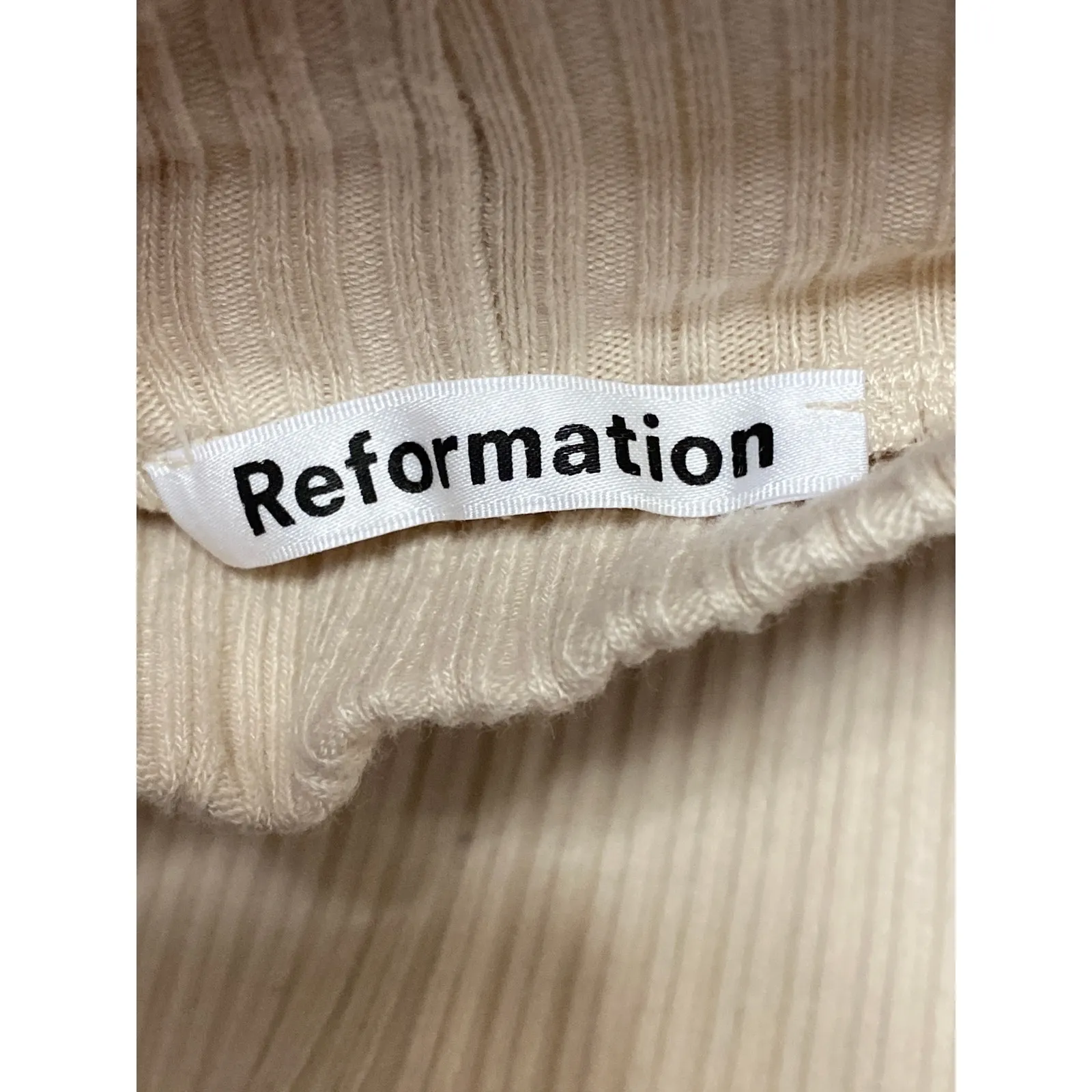 Reformation Women's Cream Beige Sleeveless Rib Knit Mock Neck Crop Tank Top XS - Image 4