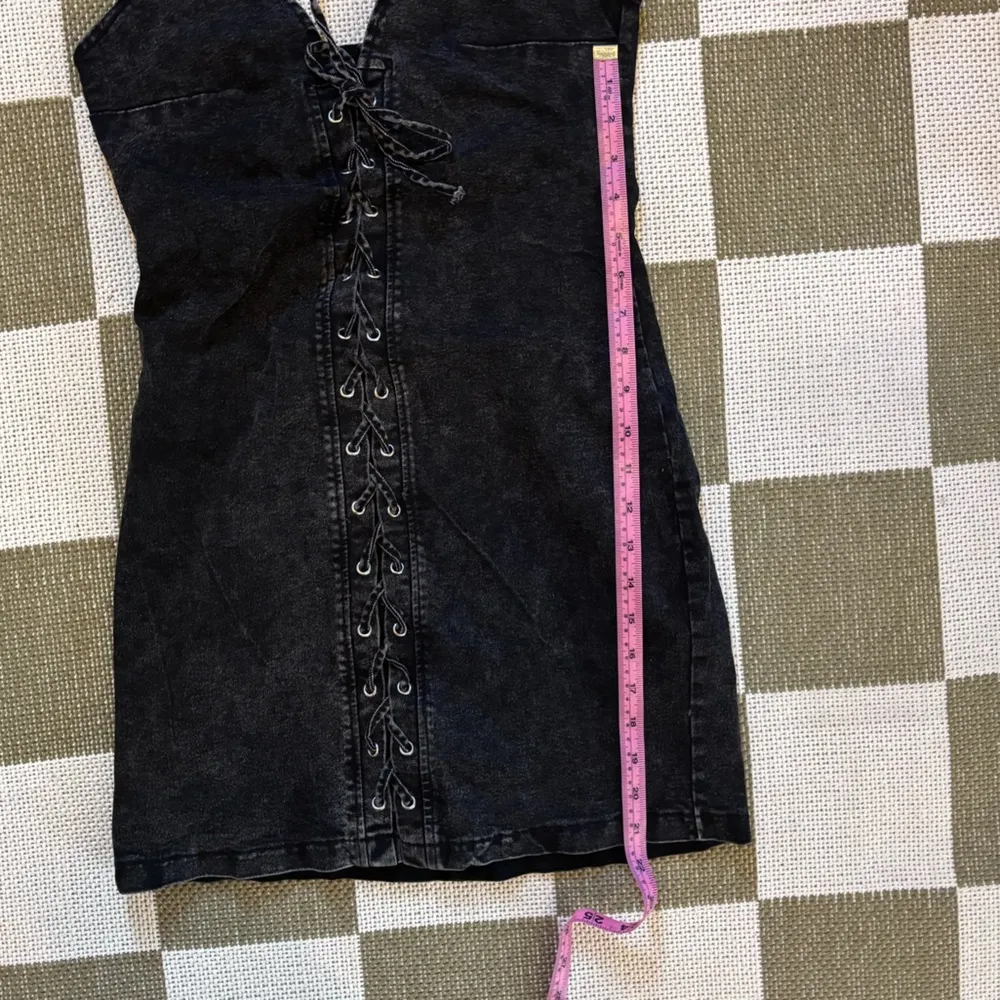 Black Lace - Image 5