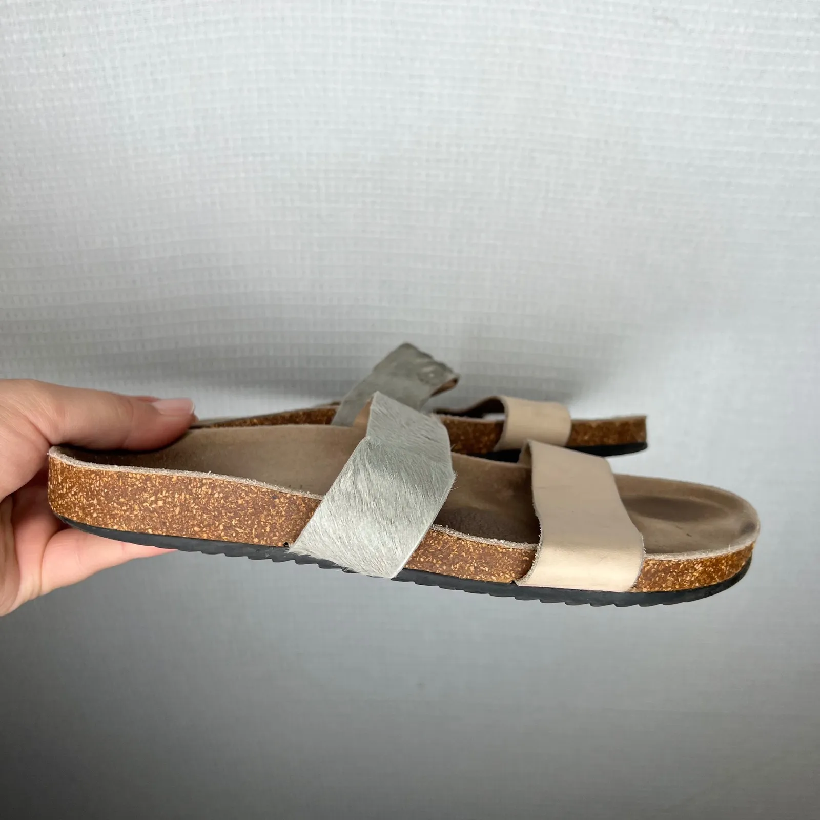 Loeffler Randall Women's Size 9 Beige‎ Tan Leather Fur Slides Sandals Cork Sole - Image 4