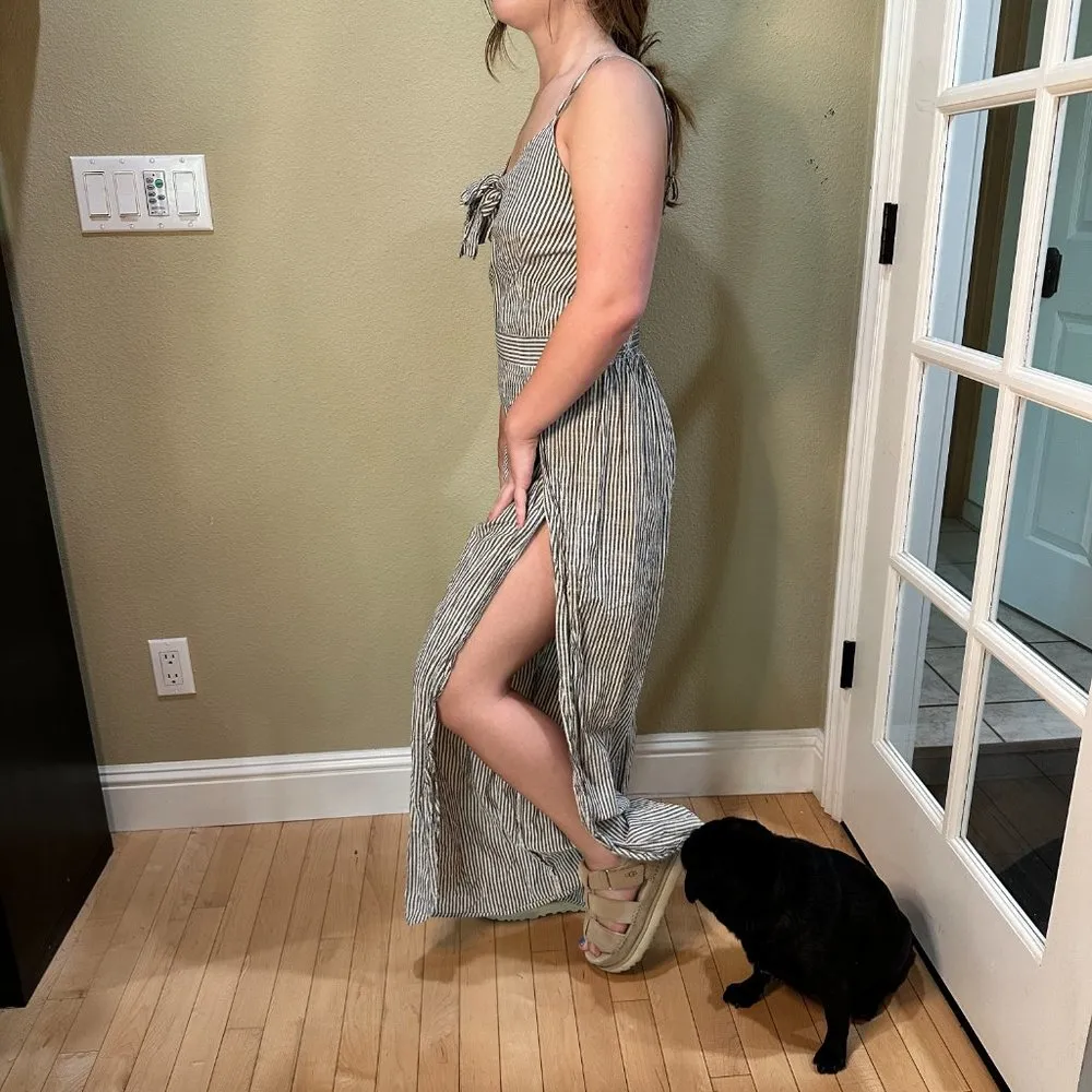 JAPNA Boutique Striped Seersucker like Pantsuit Jumpsuit w Leg Slits - size M - Image 9