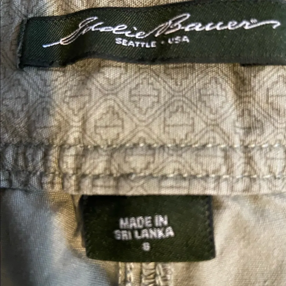 Eddie Bauer army green patterned 8 shorts. - Image 3