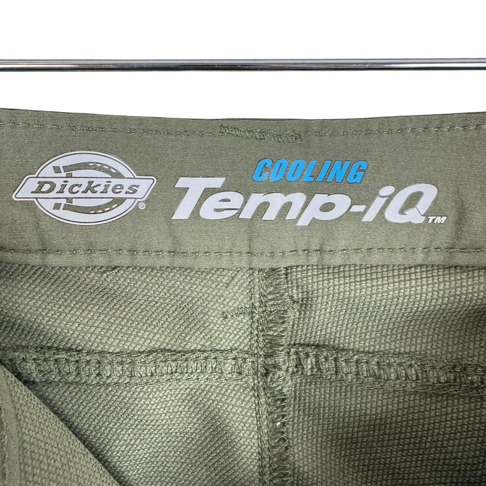 Dickies Cooling Temp-IQ Green Lightweight Shorts Pockets Women's Size 10 - Image 7
