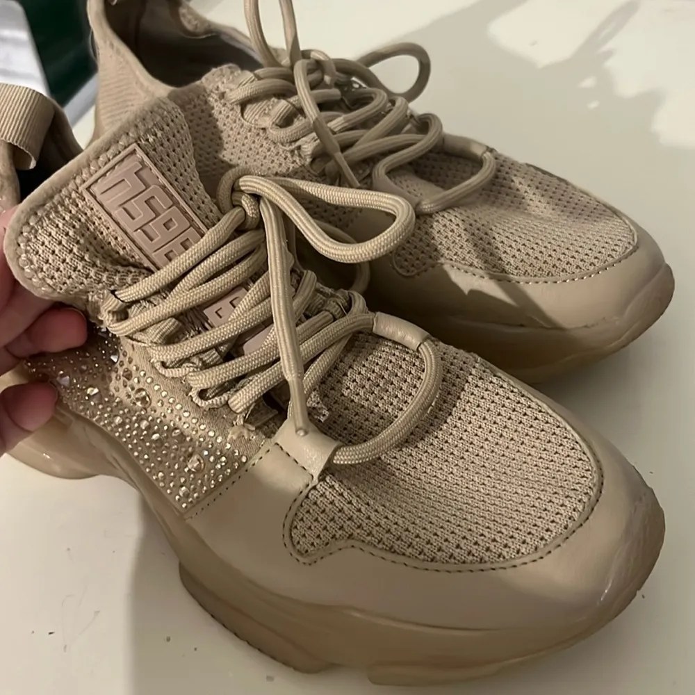 Steve Madden Women’s Lesly Sneakers Beige Rhinestone Bling Size 8.5 - Image 10