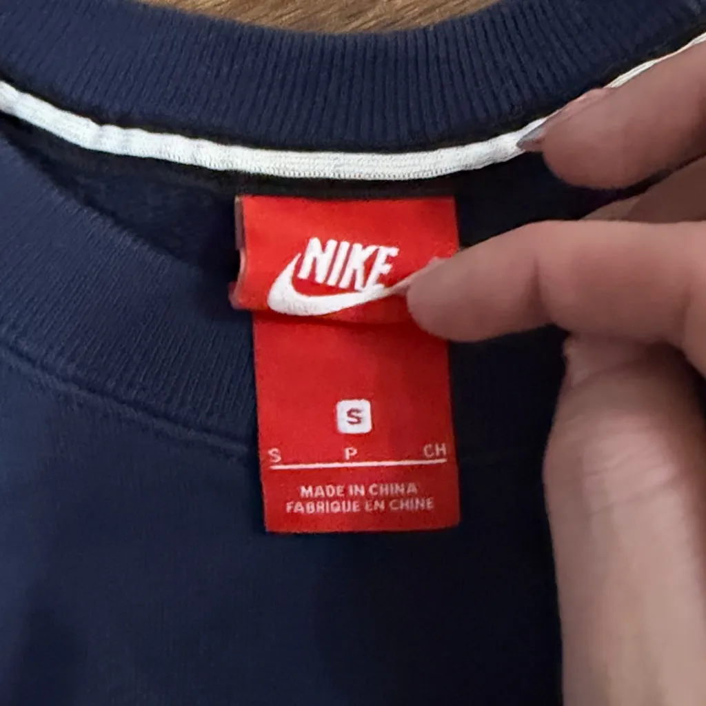 Nike Dark Blue Crewneck Sweater Small Softstyle - Image 5