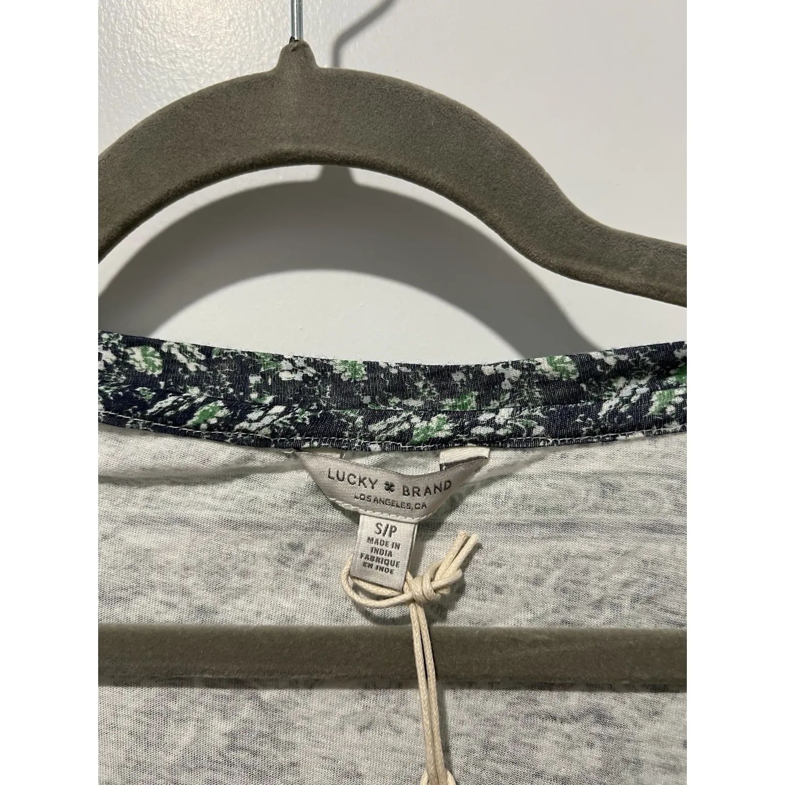 Lucky Brand‎ NWT Boho Knit Top Tee Shirt Floral Short Slv Cotton Blend - Small - Image 3