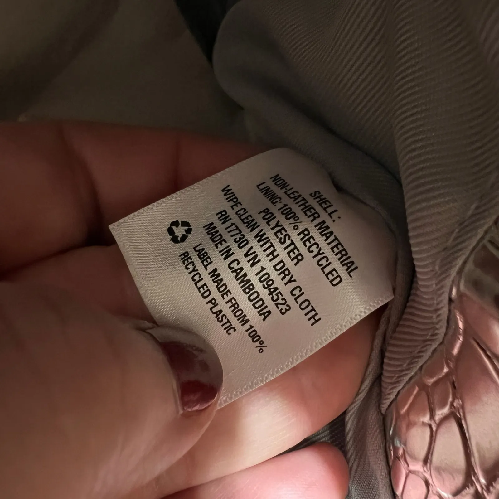 A New Day Womens Crossbody Purse Handbag Silver Faux Leather - Image 12