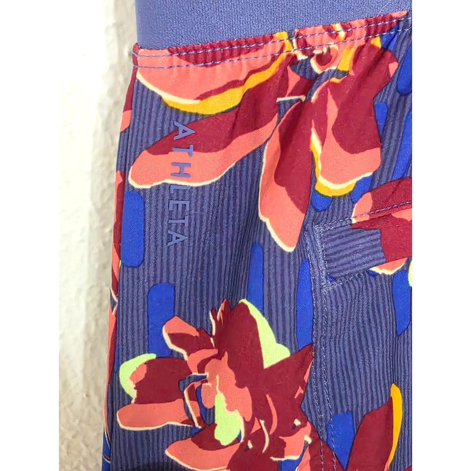 Athleta  Brooklyn Floral Printed Romper Size 10 - Image 12