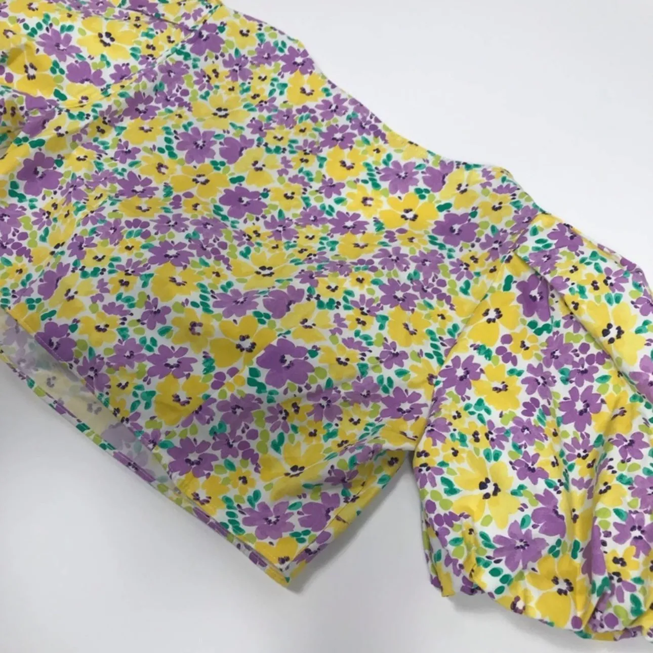 floral Puffed Sleeve tie front crop top Yellow and Purple size 14 - Image 10