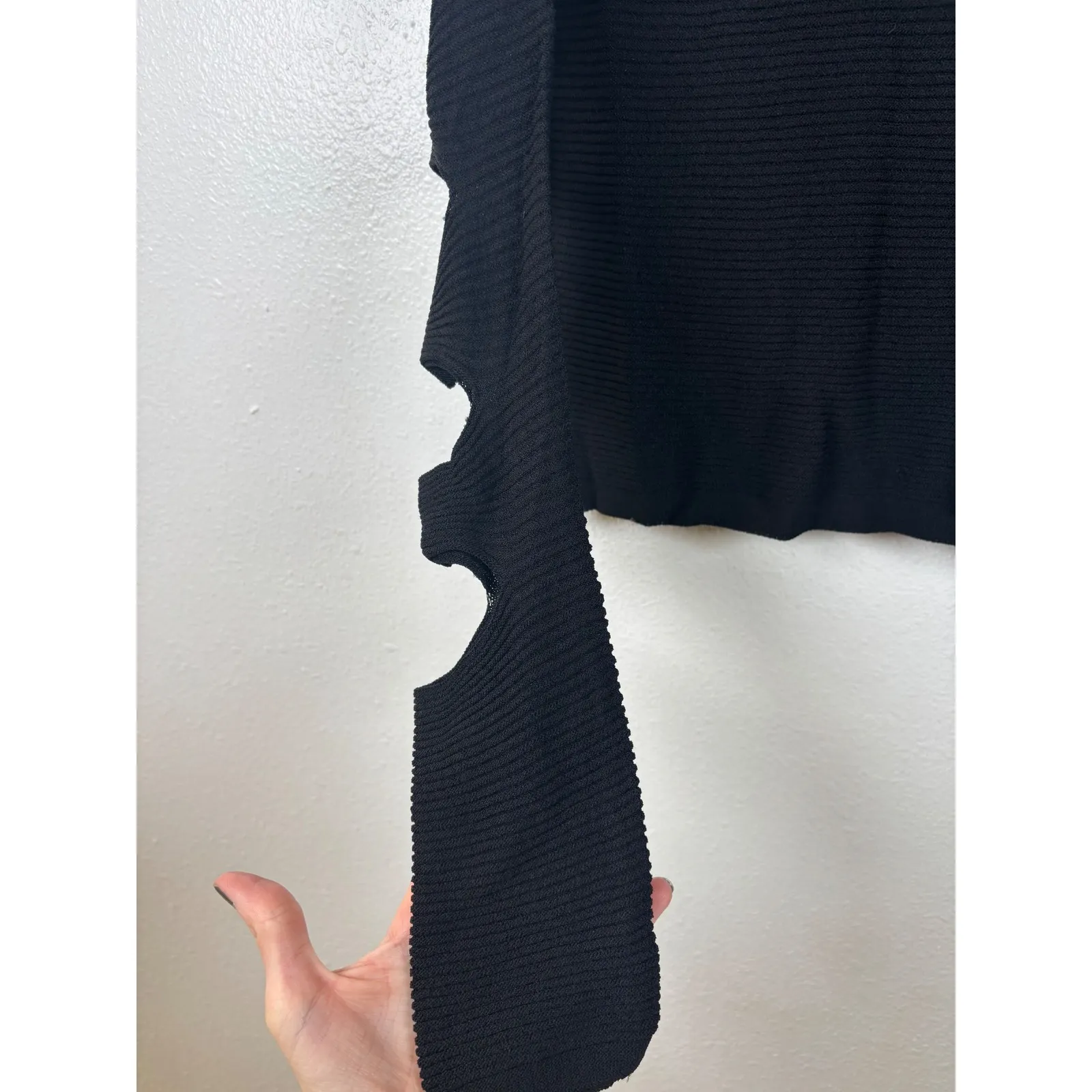 Skull Cashmere Tyrone Slash XS Black Pullover Cutout Sleeve Knit Top Sweater - Image 4