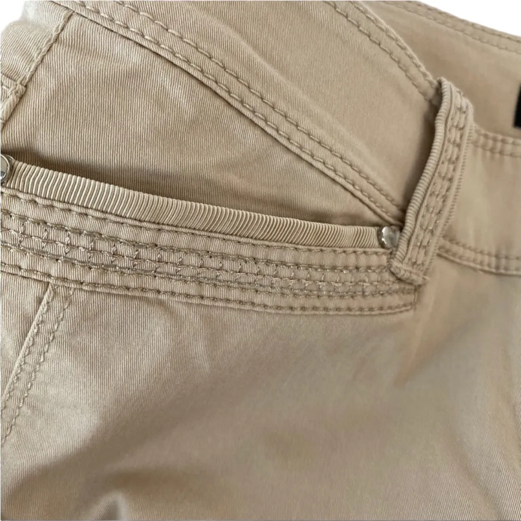 White House Black Market Bermuda Short 00 - Image 2