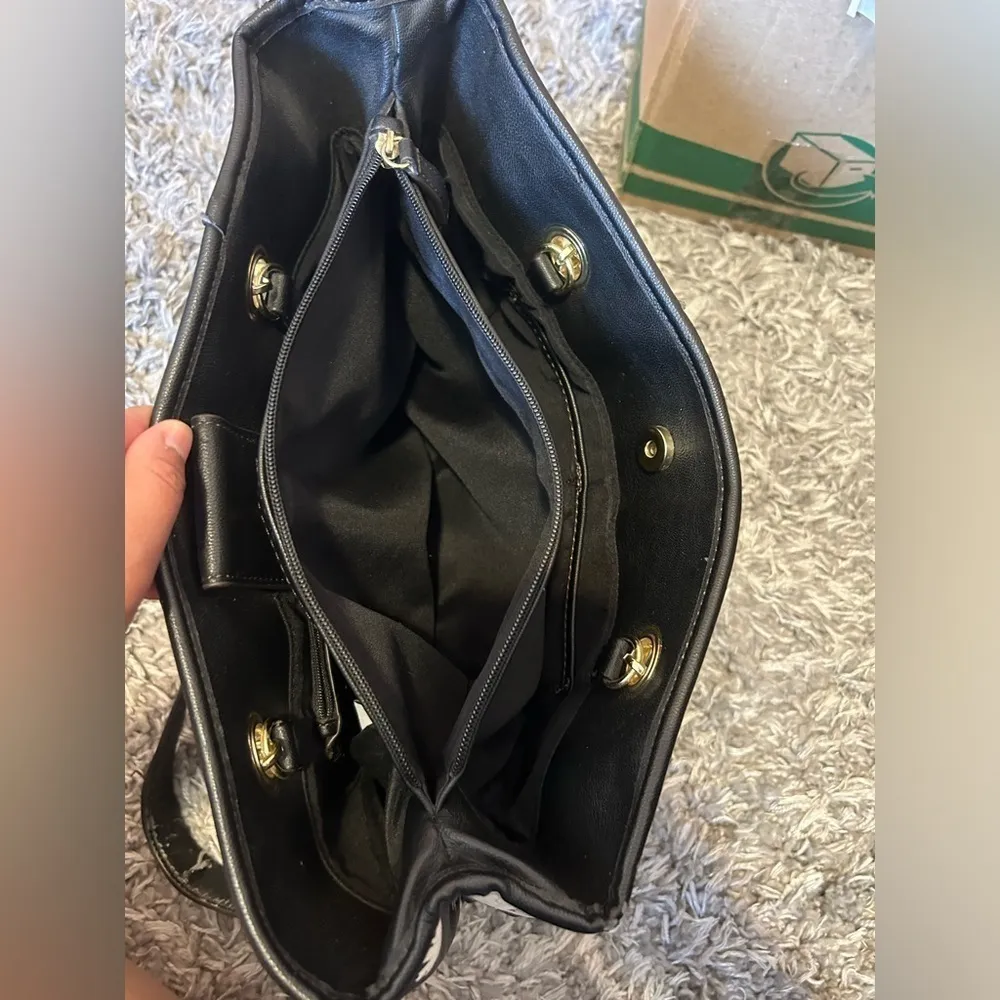 Black Floral Handbag - Image 5