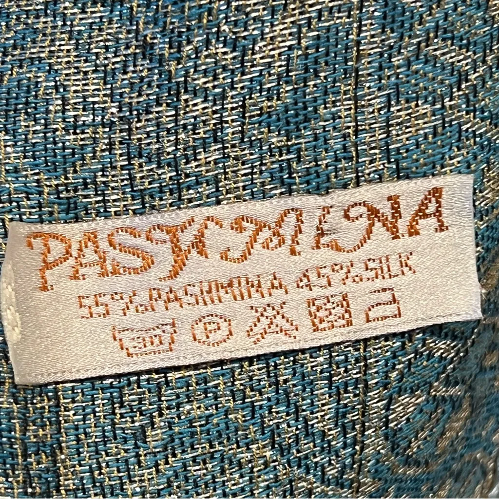 Pashmina Silk blend fringe Elegant Blue and Gold Paisley Scarf wrap shawl 70’ - Image 2