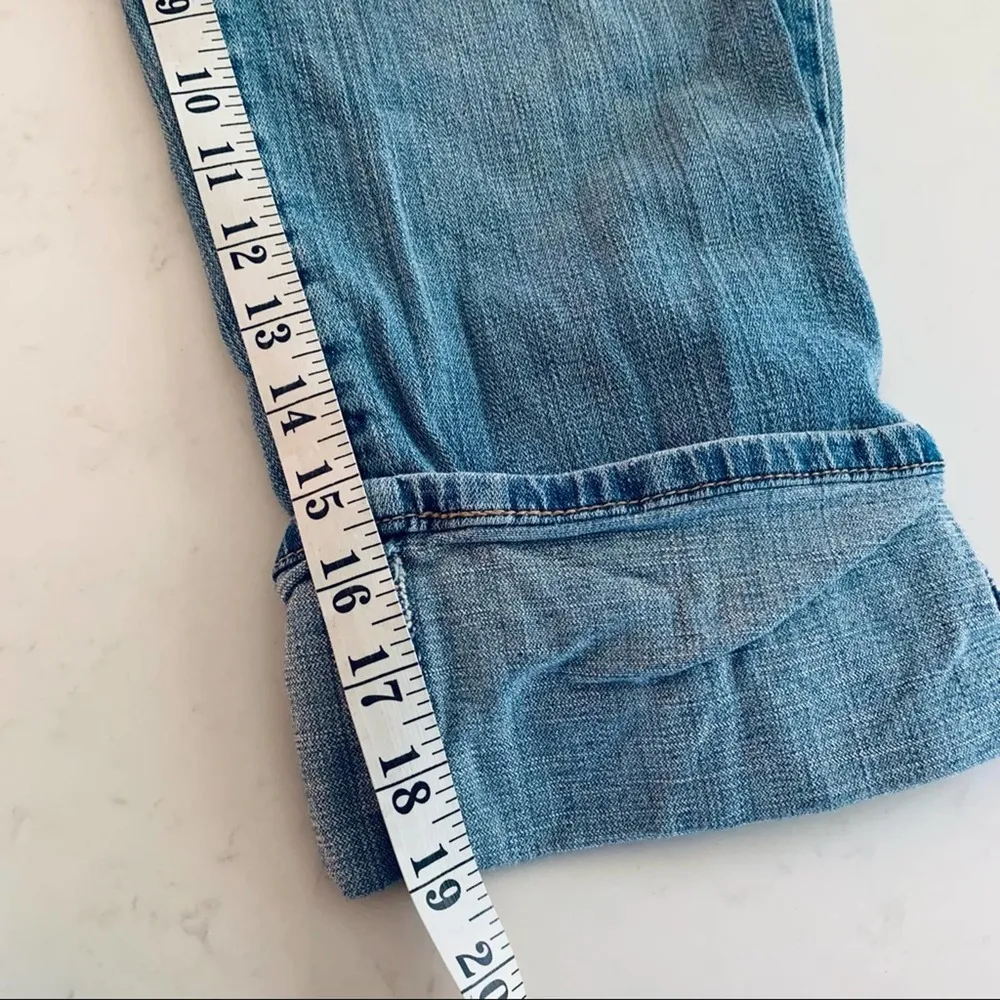 Levi's Levi’s light blue denim cuffed cropped capri 515 jeans - Image 7