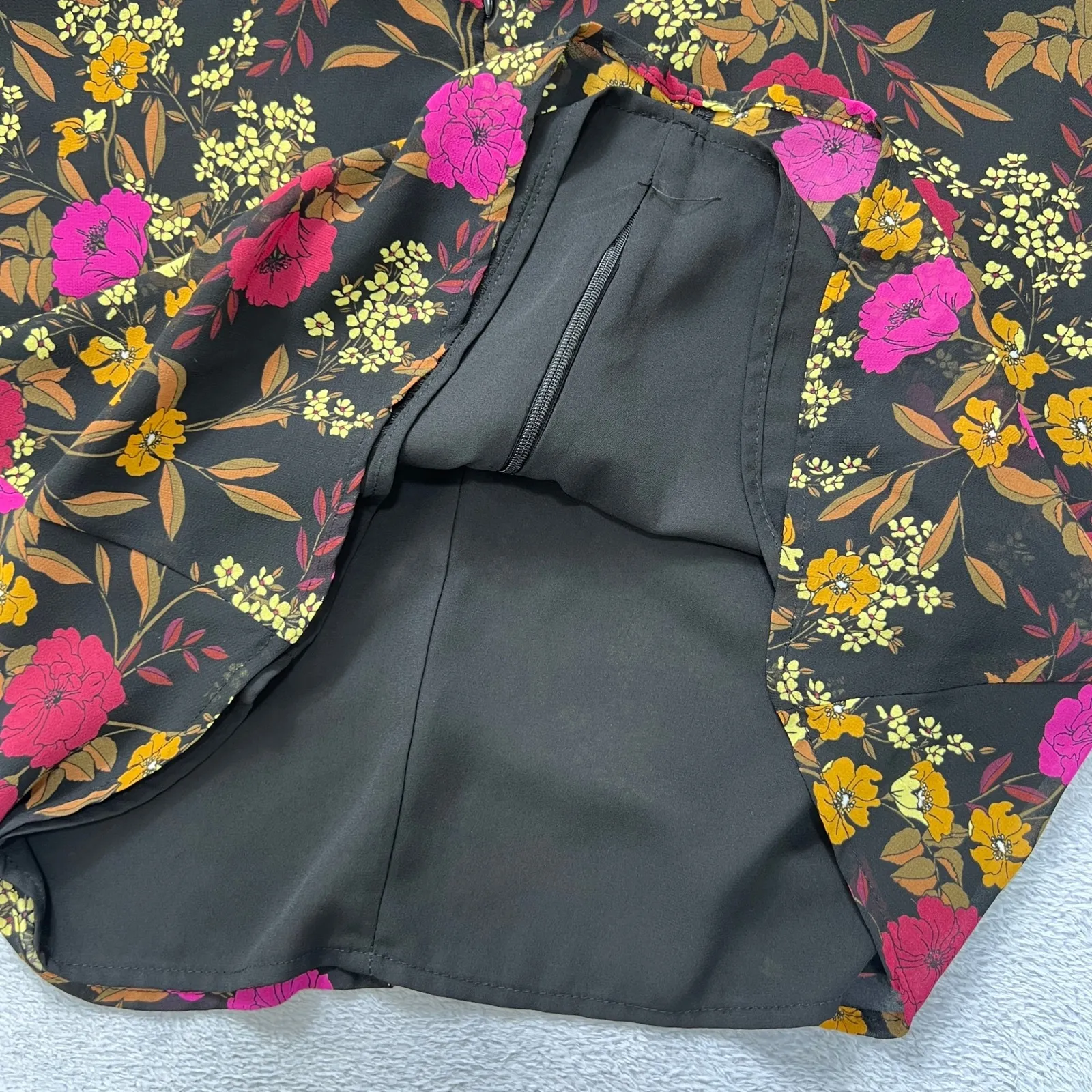 ASTR‎ The Label Floral Blouse XL Brown Pink Long Sleeve Open Back Top Boho Chic Black - Image 9