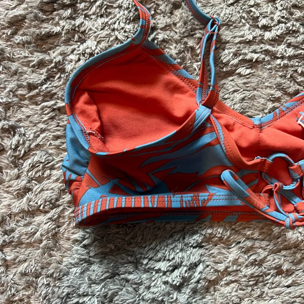 Kona Sol medium swim top - Image 5