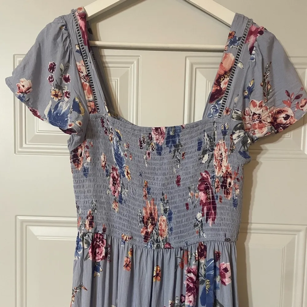 Band of Gypsies Smocked Floral Babydoll Mini Dress Size Medium - Image 3