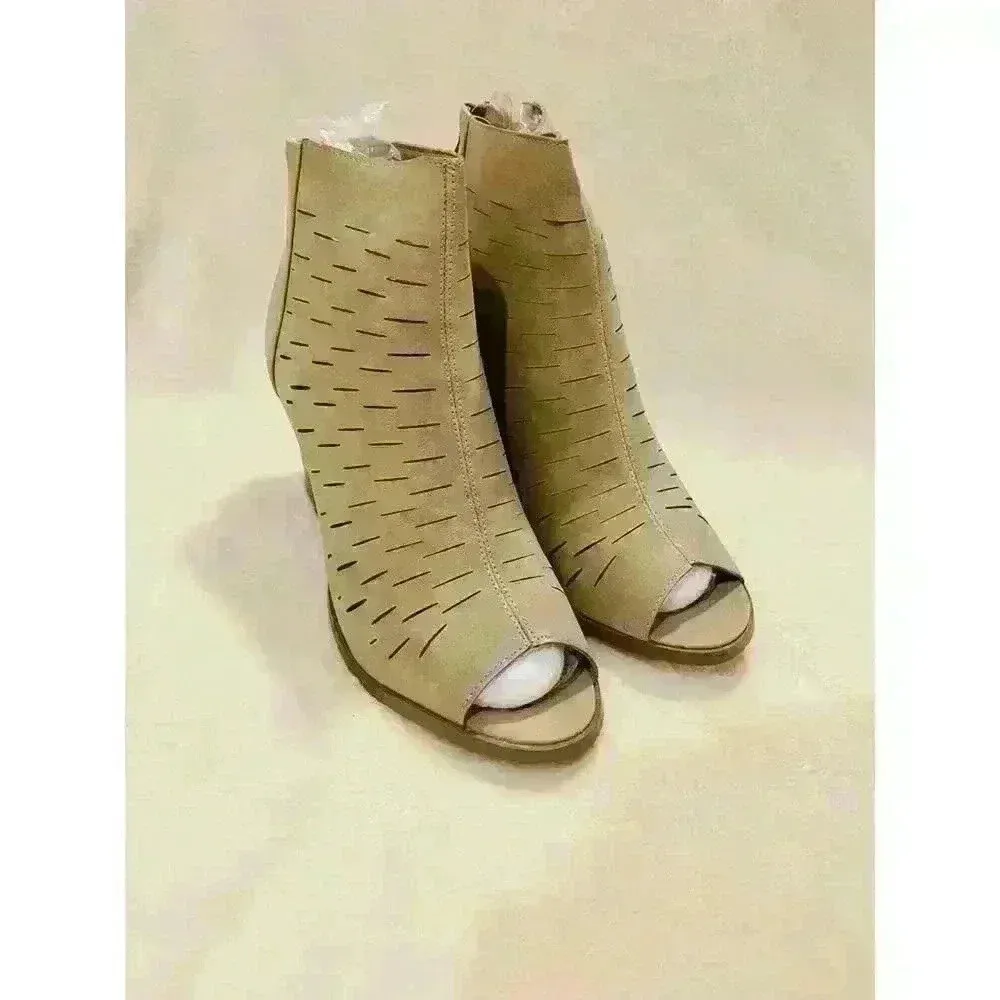 Yoki Women’s Katty-26 Sandals - Image 2