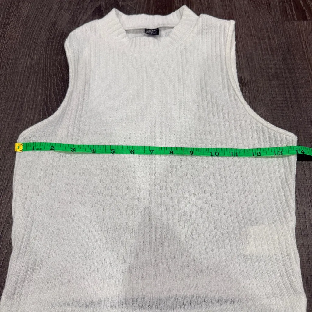 Bundle of 3 SHEIN Ribbed High Neck Crop Tops - Image 7