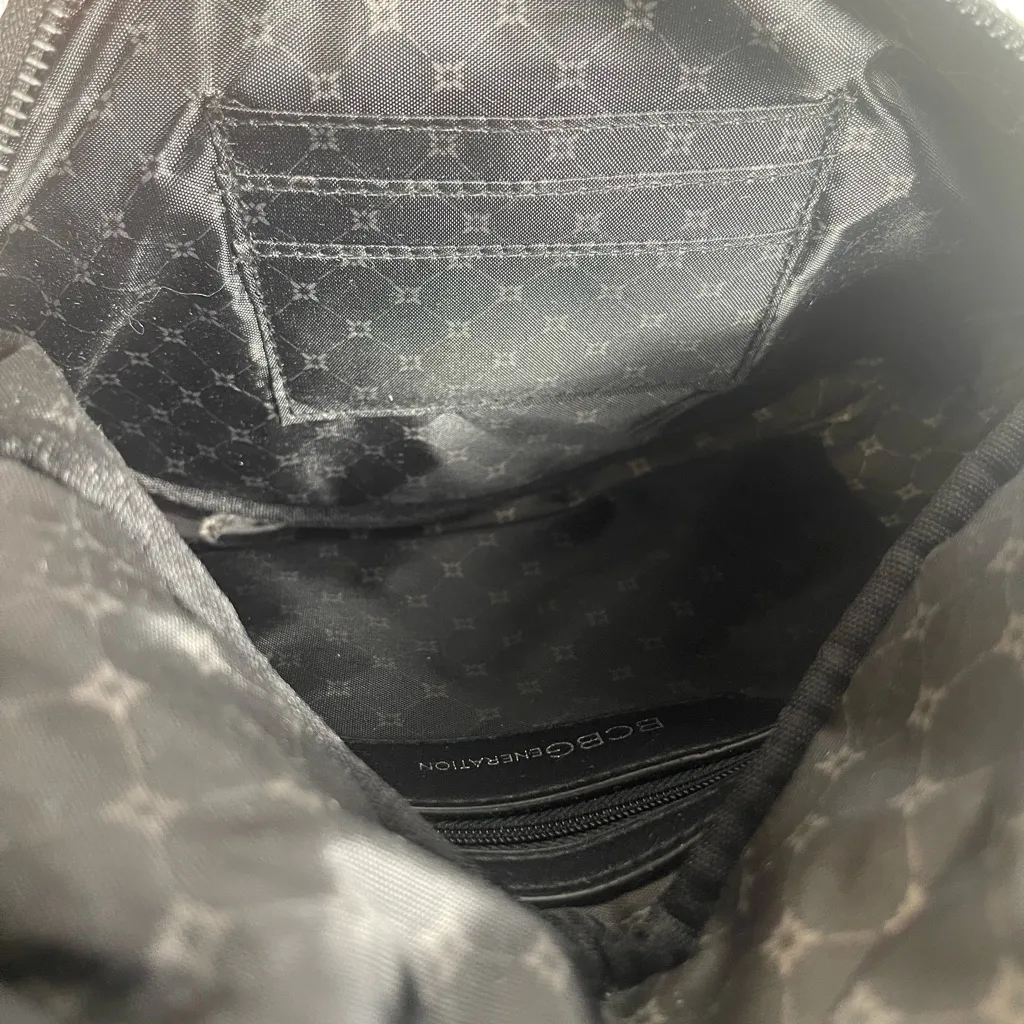 BCBG Generation White Quilted Three-in-One Convertible Belt Sling Shoulder Bag - Image 8