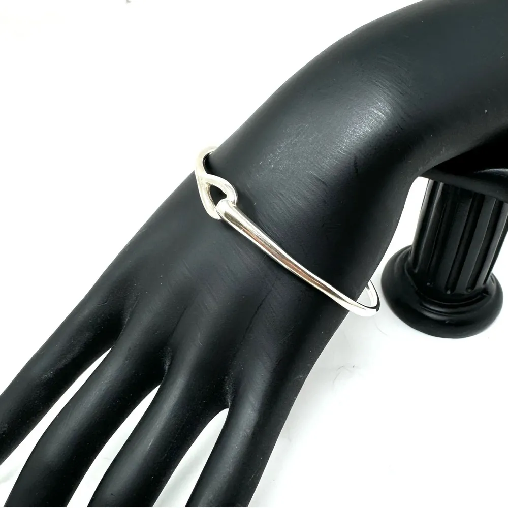 Sterling silver cuff with knot embellishment, 13.5g - Image 3