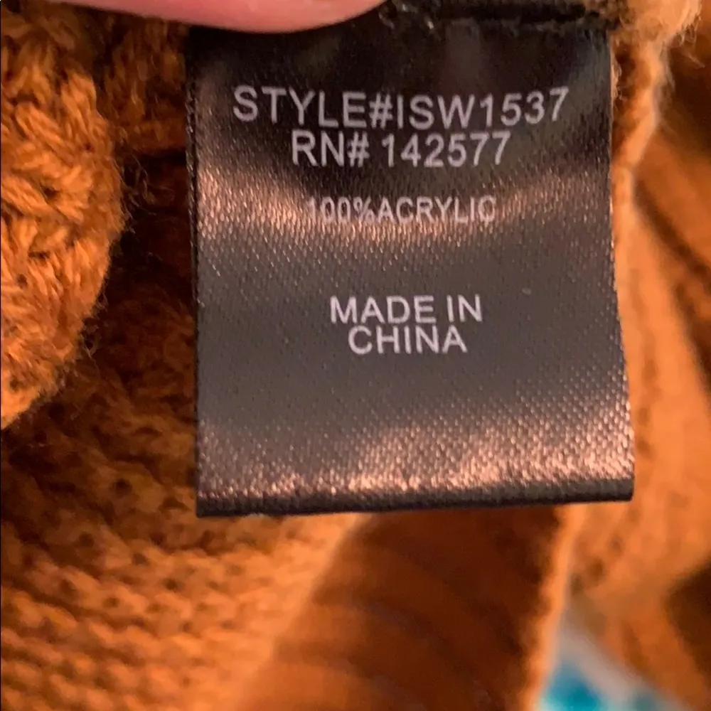 Iris NWOT thick sweater with tie up sleeves - Image 7