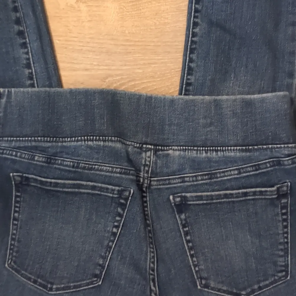 Isabel maternity by ingred & Isabel pull on jeggings size 6 - Image 3