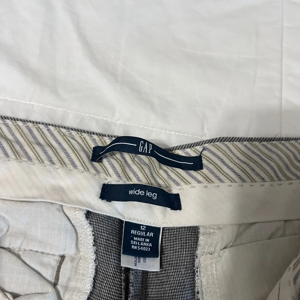 GAP Men's Charcoal Chinos - Image 3