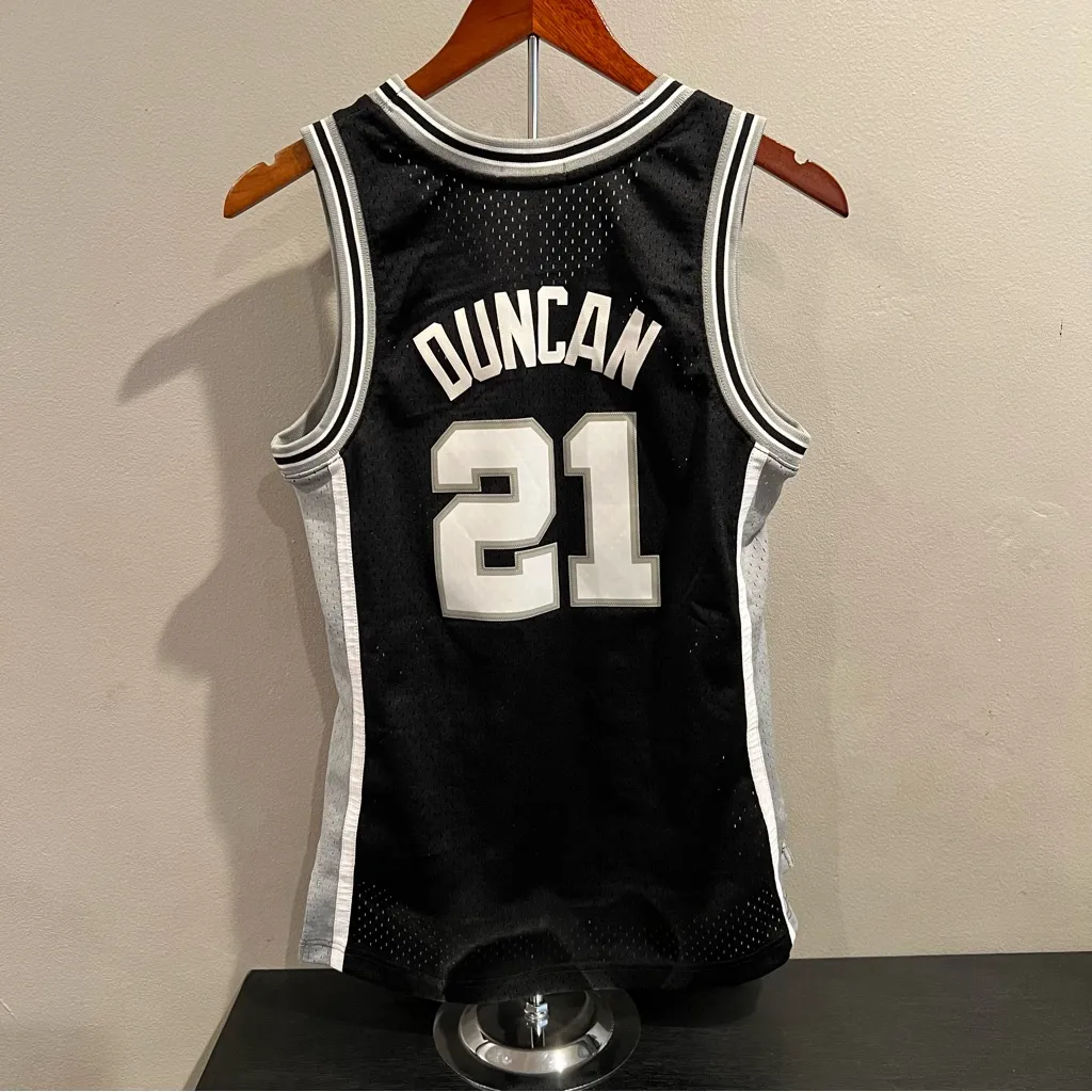 Women's Mitchell & Ness Tim Duncan 21 Black San Antonio Spurs Jersey sz Small - Image 5
