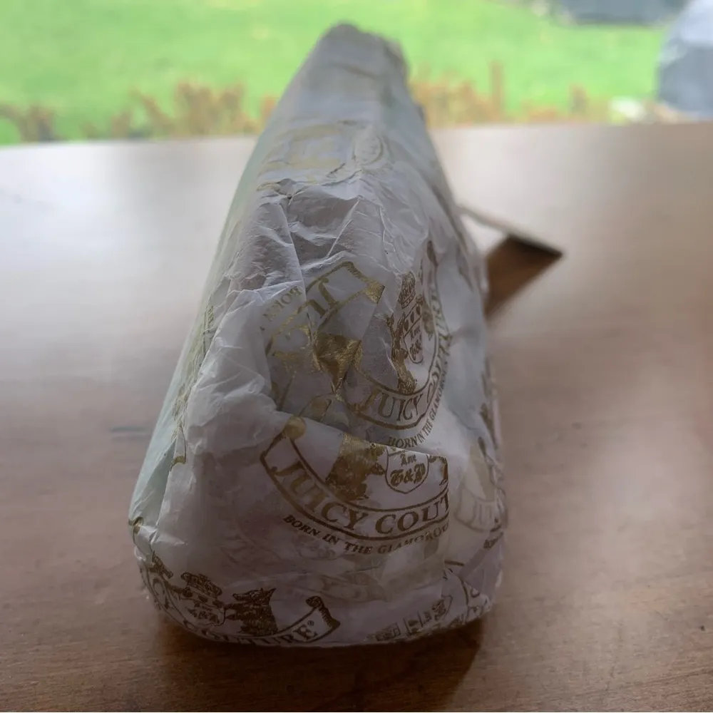 Retro Juicy Couture Pam & Gela Green White Tan Shamrock Zip-Up Pouch - Image 5