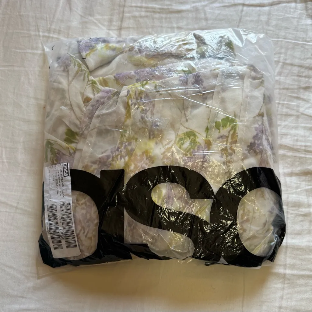 ASOS DESIGN pintuck maxi dress with cape flutter sleeves in wisteria floral prin - Image 4