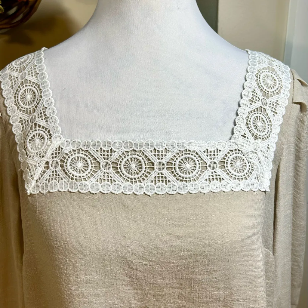 NANETTE LEPORE Lace Square Neck 3/4 Sleeve Blouse in Light Stone NWT Sz S - Image 2