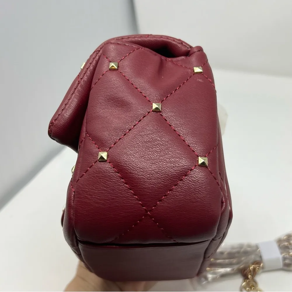 BADGLEY MISCHKA. NWT MSRP $129
Faux Pearl-Embellished Quilted Crossbody Bag - Image 8