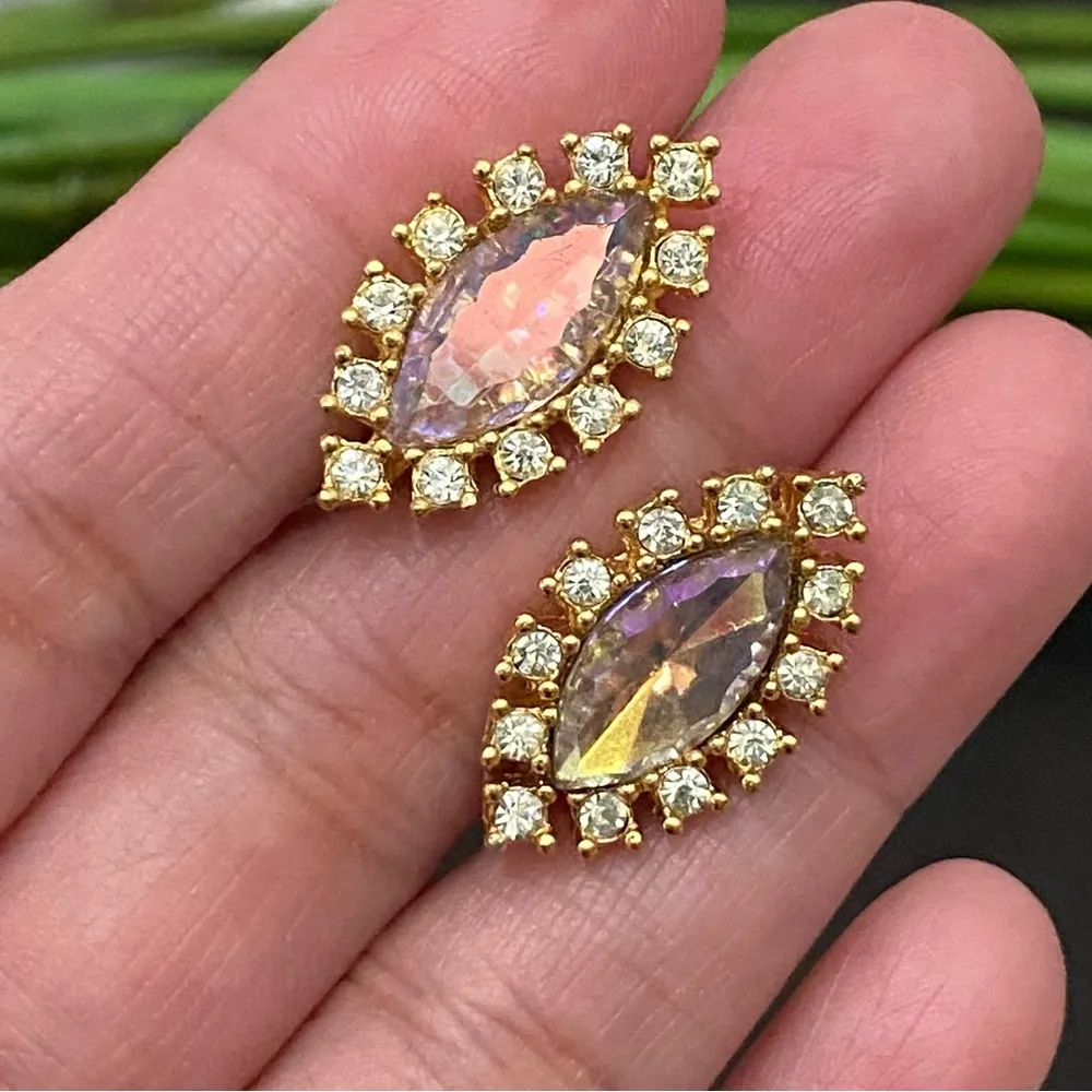 Vintage TARA Signed AB Crystal Aurora Borealis Marquis Navette Clip On Earrings - Image 8