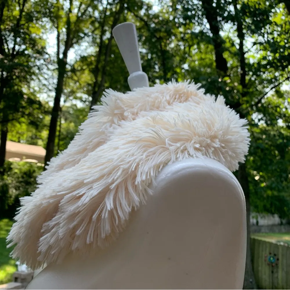 Womens Girls Faux Fur Cream Sherpa Infinity American Girl Scarf One Size White - Image 2