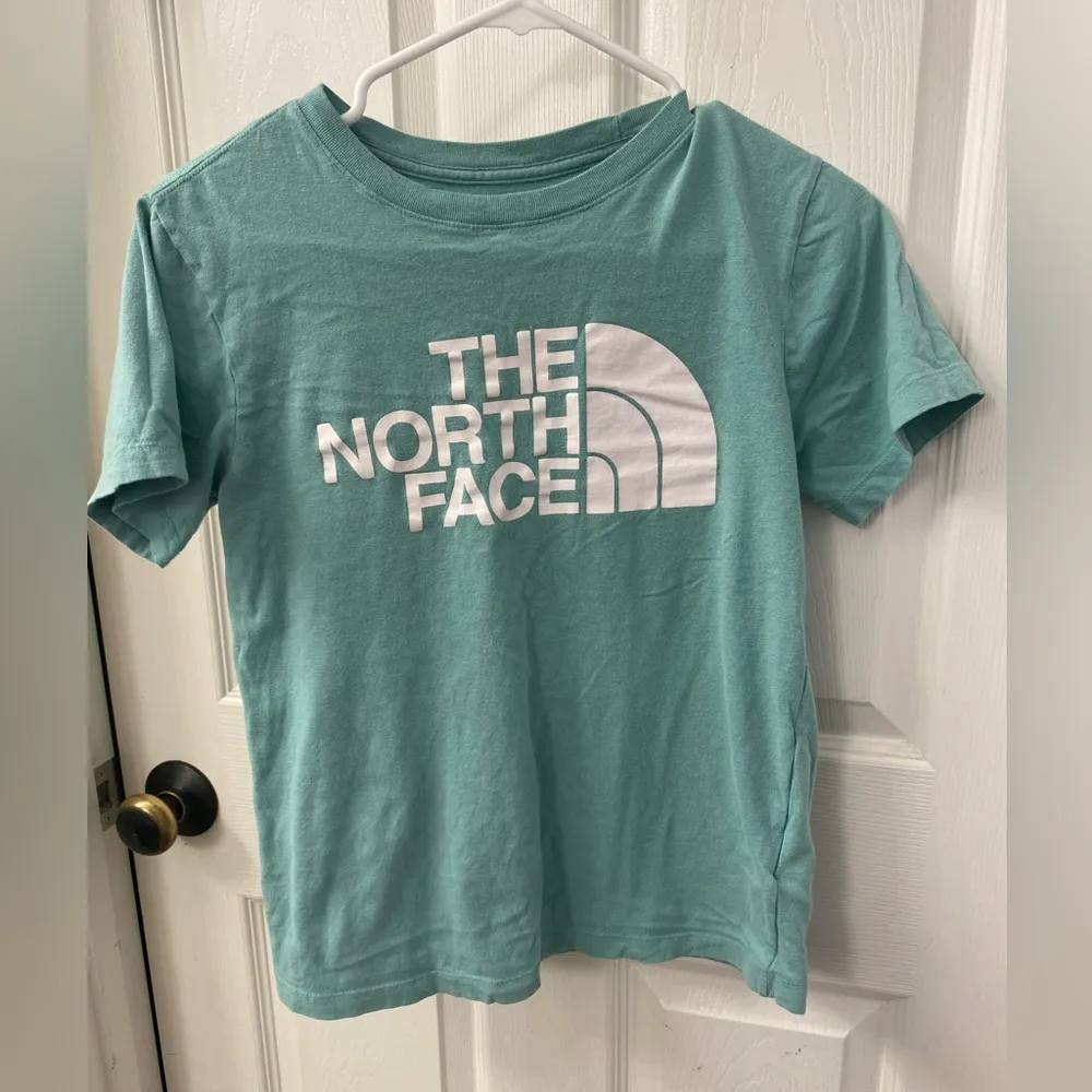 The North Face Blue Short Sleeve Tee Casual Fit - Image 5
