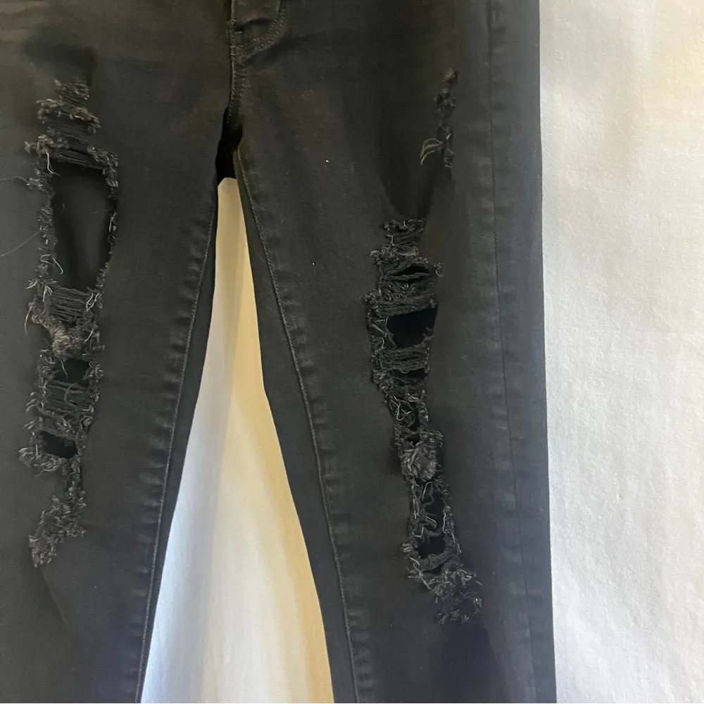 American Eagle Super Super Stretch Jegging Crop Distressed Black Jeans Size 8 - Image 3