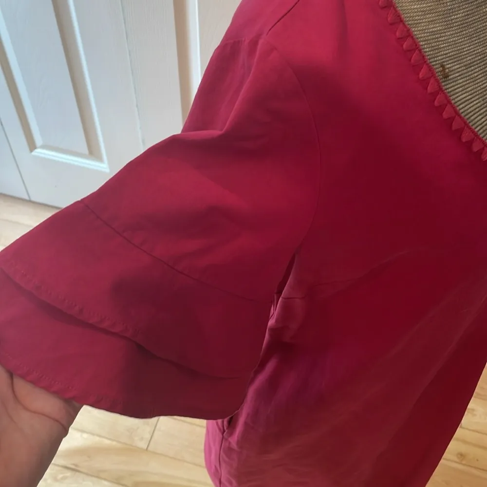 Tommy Bahama pink papaya v-neck lanailette flutter sleeve shift dress - Image 4