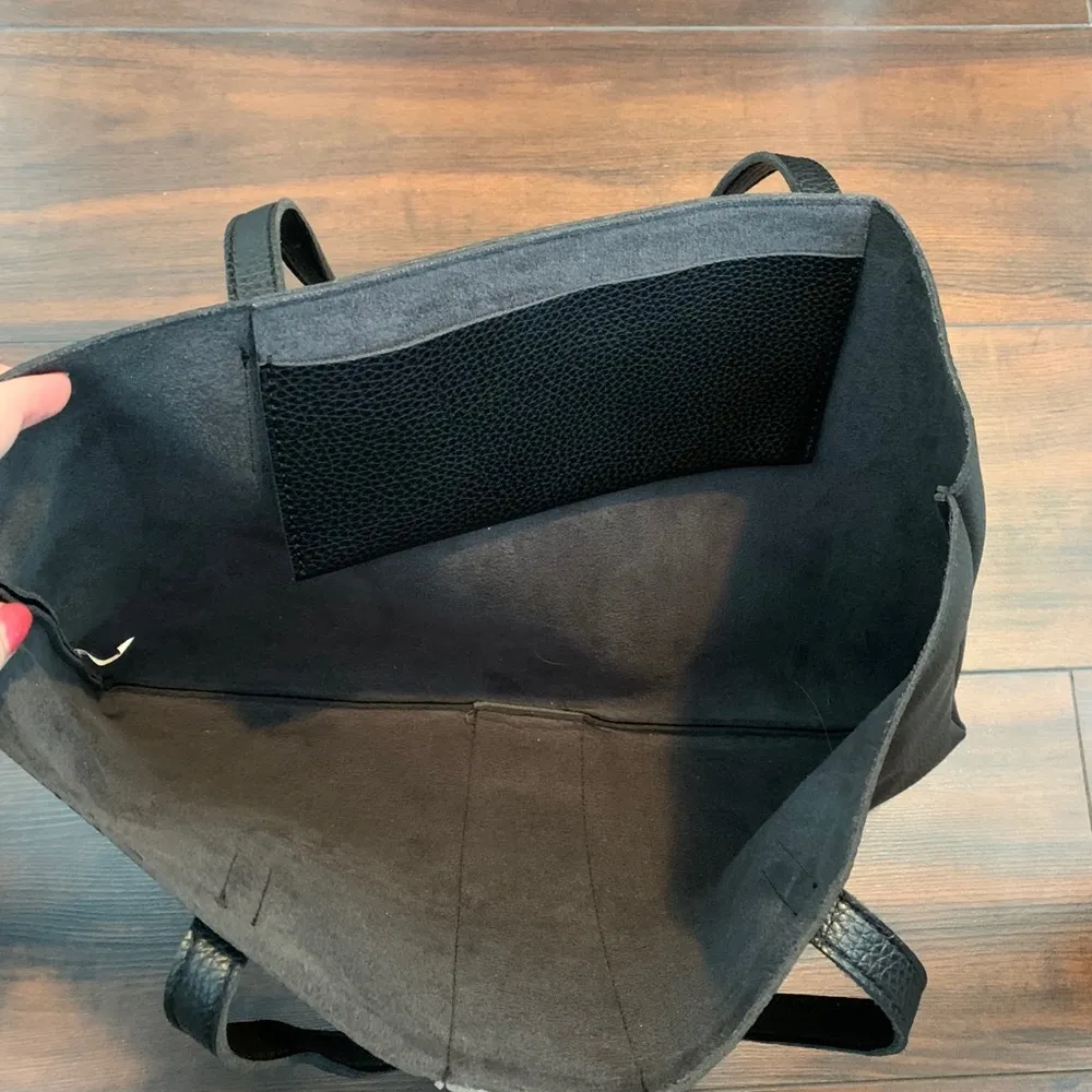 Vince Camuto Vegan Leather Black And Gray Tote Bag - Image 6