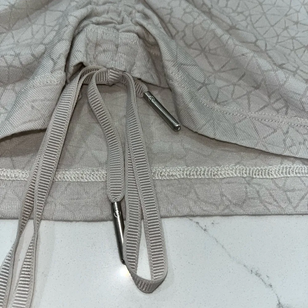 Lululemon Cinch Me Up Front Tank *Veil Dune - Image 4