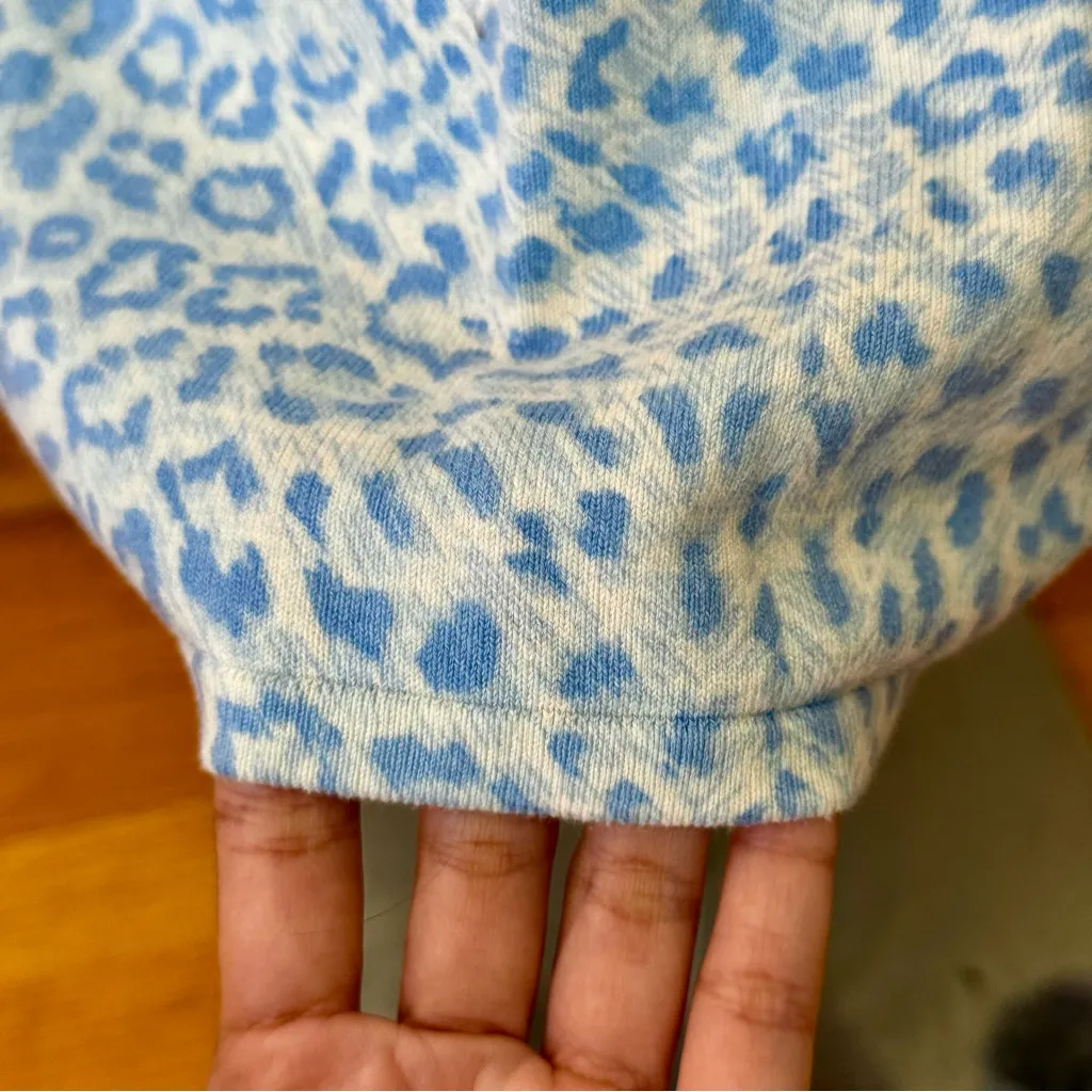 J. McLaughlin Women's Leopard Print Crewneck Top Long Sleeve Sweater Blue L GUC - Image 11
