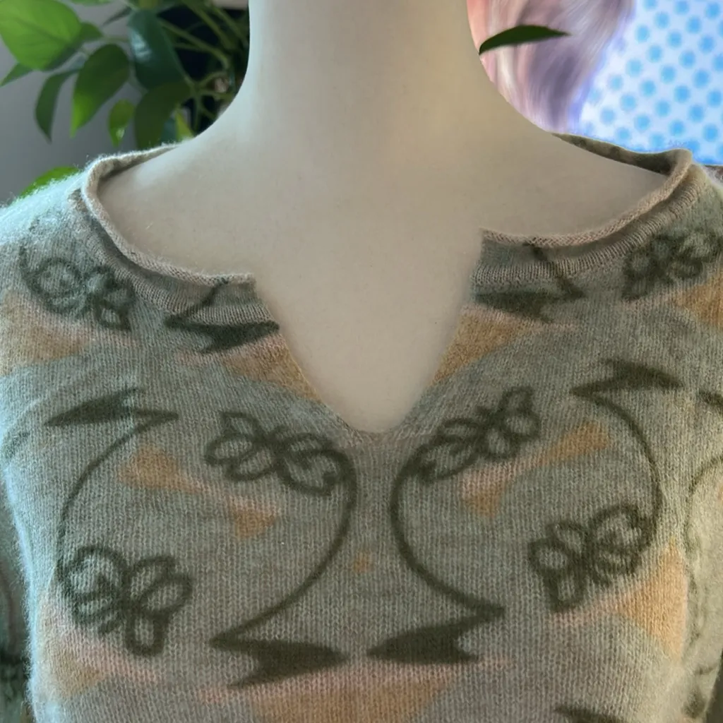One Girl Who.. Faith Cashmere Floral Light Sweater A - Image 13