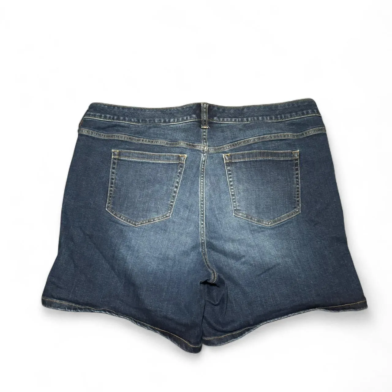 Torrid Women’s Denim Jean Shorts Size 18 Blue Stretch #FeelTheFit - Image 2