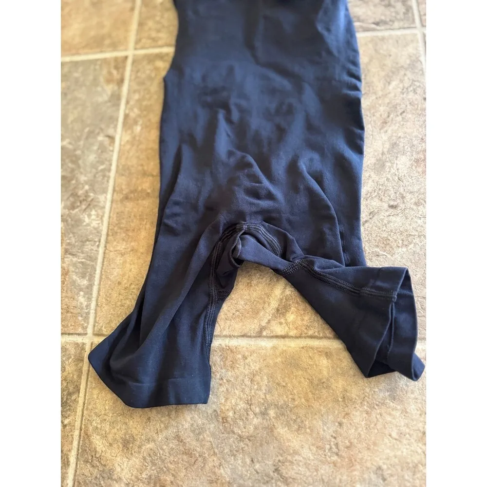 Skims Seamless Sculpt Mid Thigh Bodysuit Onyx Size Small - Image 6