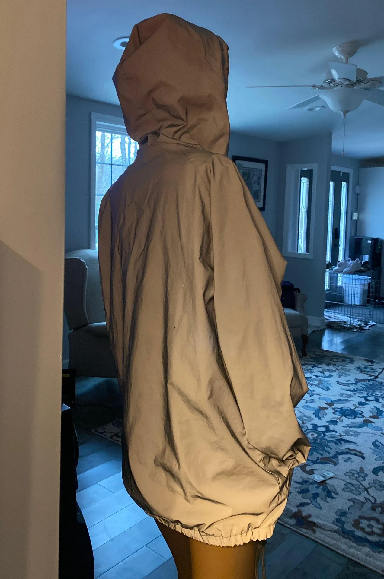 Reflective Light Weight Jacket Gray Size L - Image 3